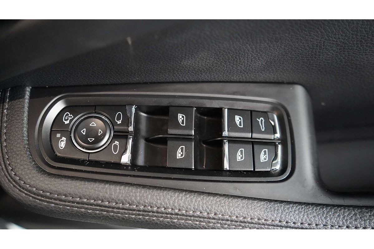 2021 Porsche Macan S 95B