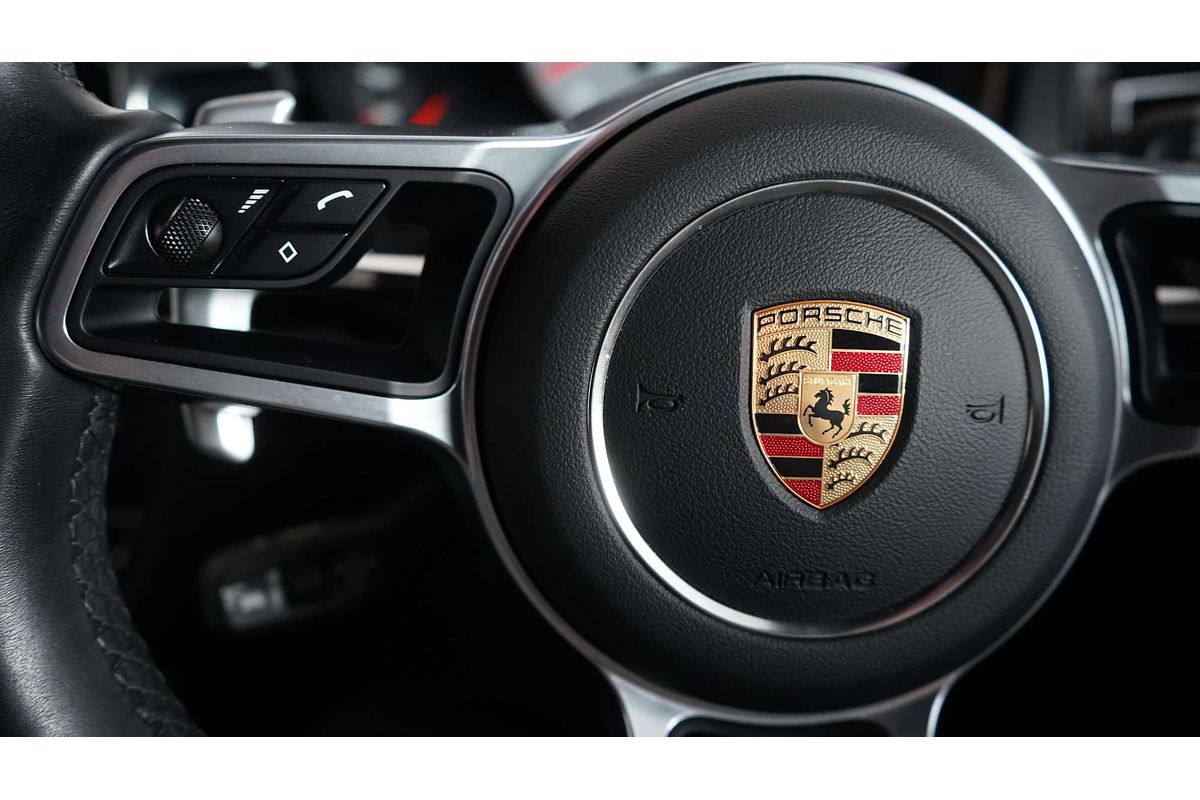 2021 Porsche Macan S 95B