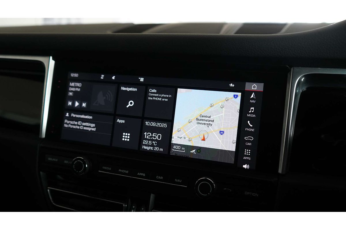 2021 Porsche Macan S 95B