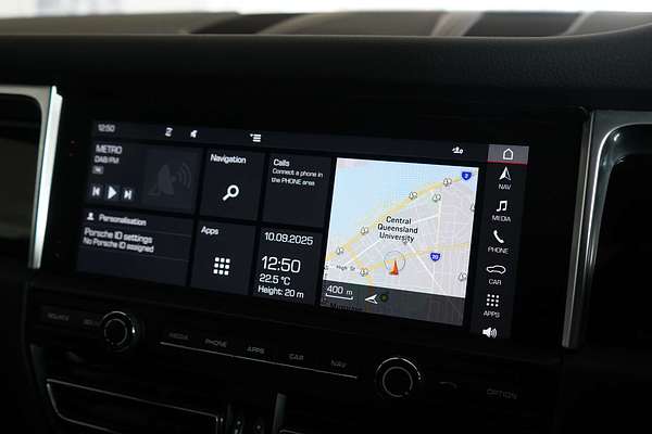 2021 Porsche Macan S 95B