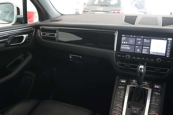 2021 Porsche Macan S 95B