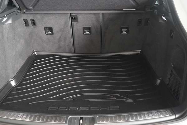 2021 Porsche Macan S 95B