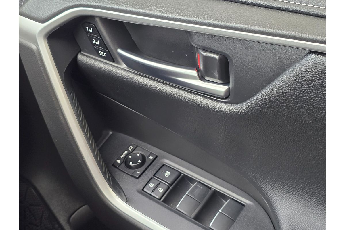 2020 Toyota RAV4 Cruiser MXAA52R