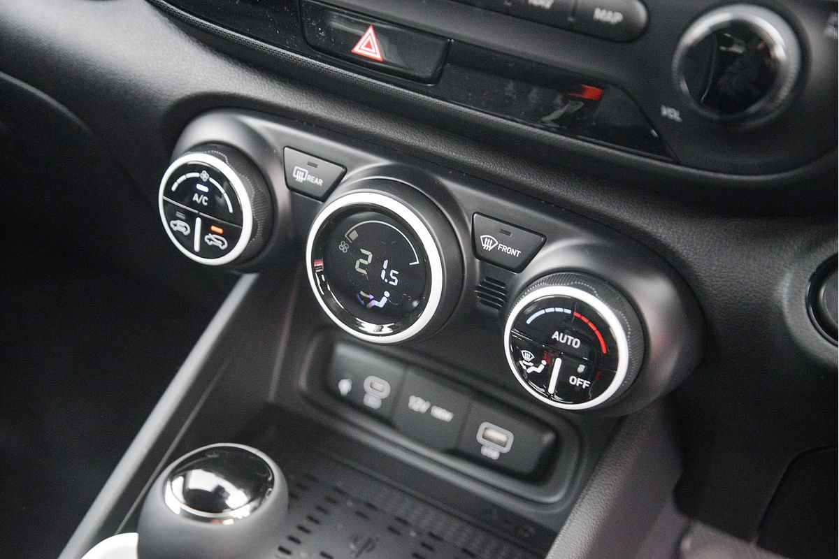 2025 Hyundai Venue Elite QX.V5