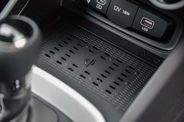 2025 Hyundai Venue Elite QX.V5