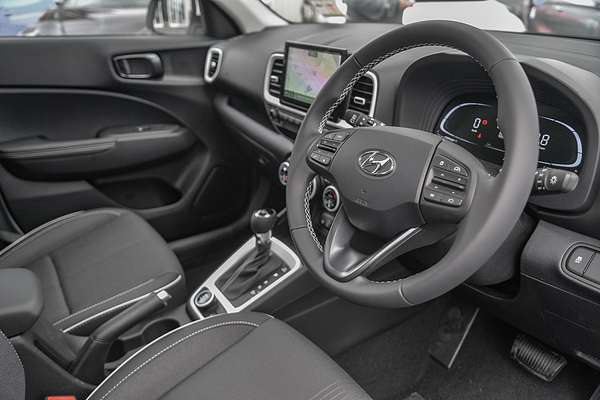 2025 Hyundai Venue Elite QX.V5