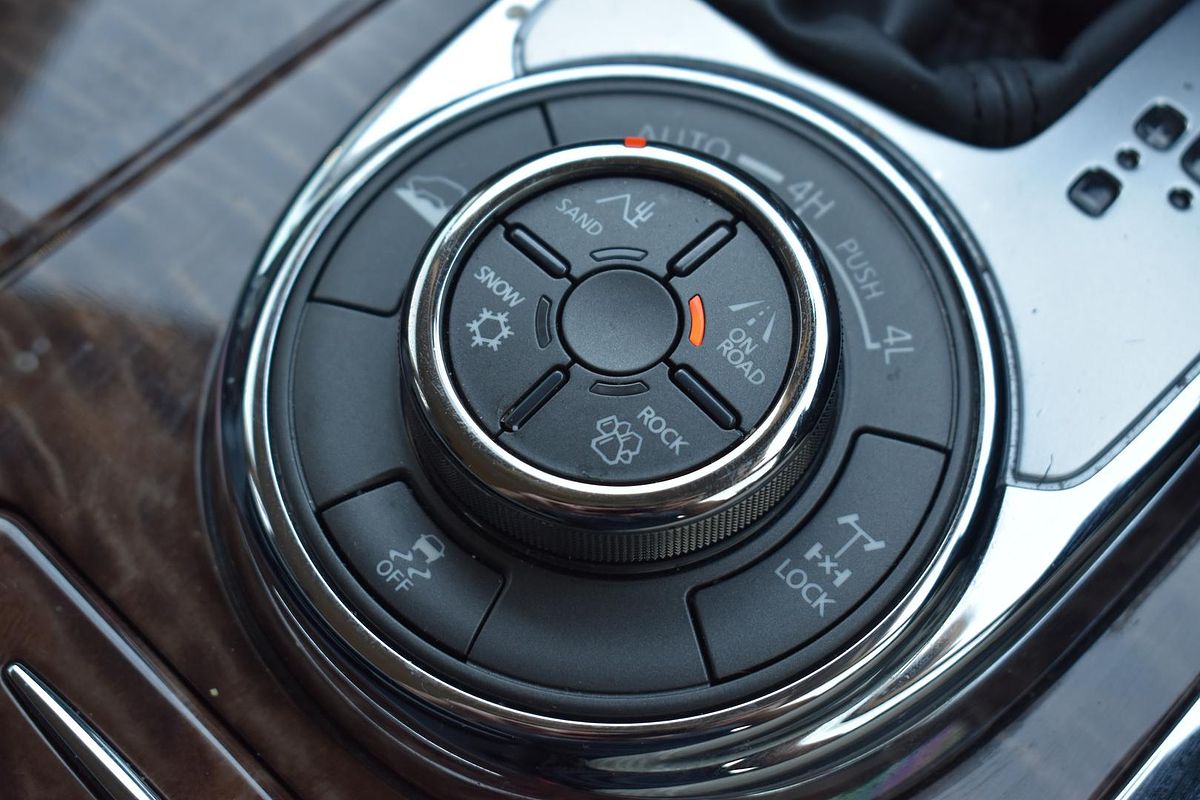 2020 Nissan Patrol Ti Y62 Series 5