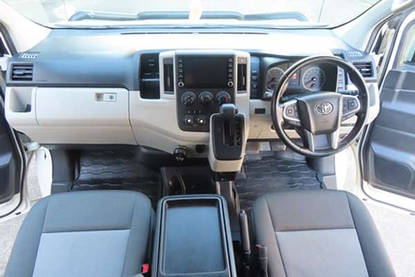 2022 Toyota Hiace Commuter GDH322R ELWB