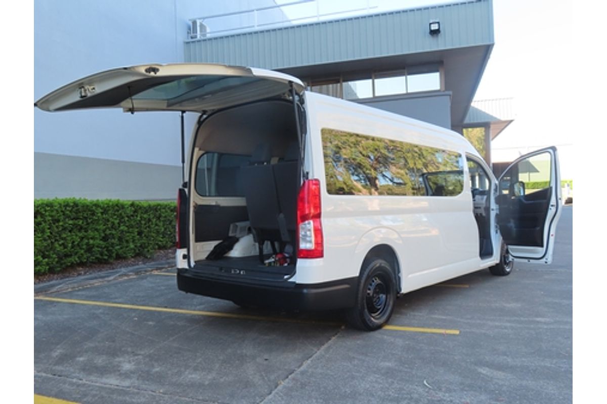 2022 Toyota Hiace Commuter GDH322R ELWB