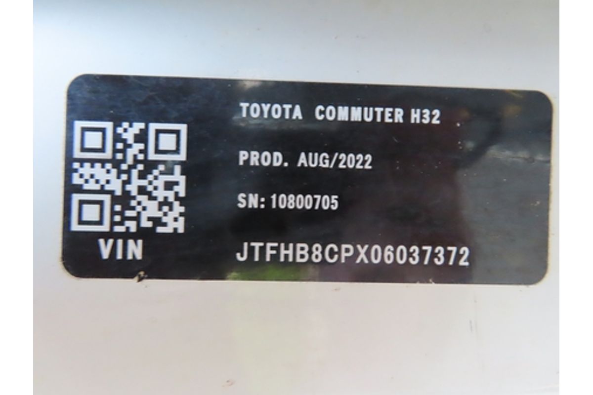 2022 Toyota Hiace Commuter GDH322R ELWB