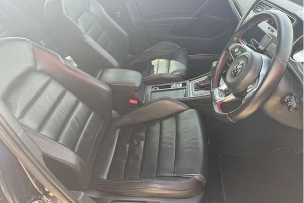 2016 Volkswagen Golf GTI 7