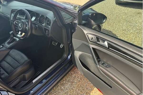 2016 Volkswagen Golf GTI 7