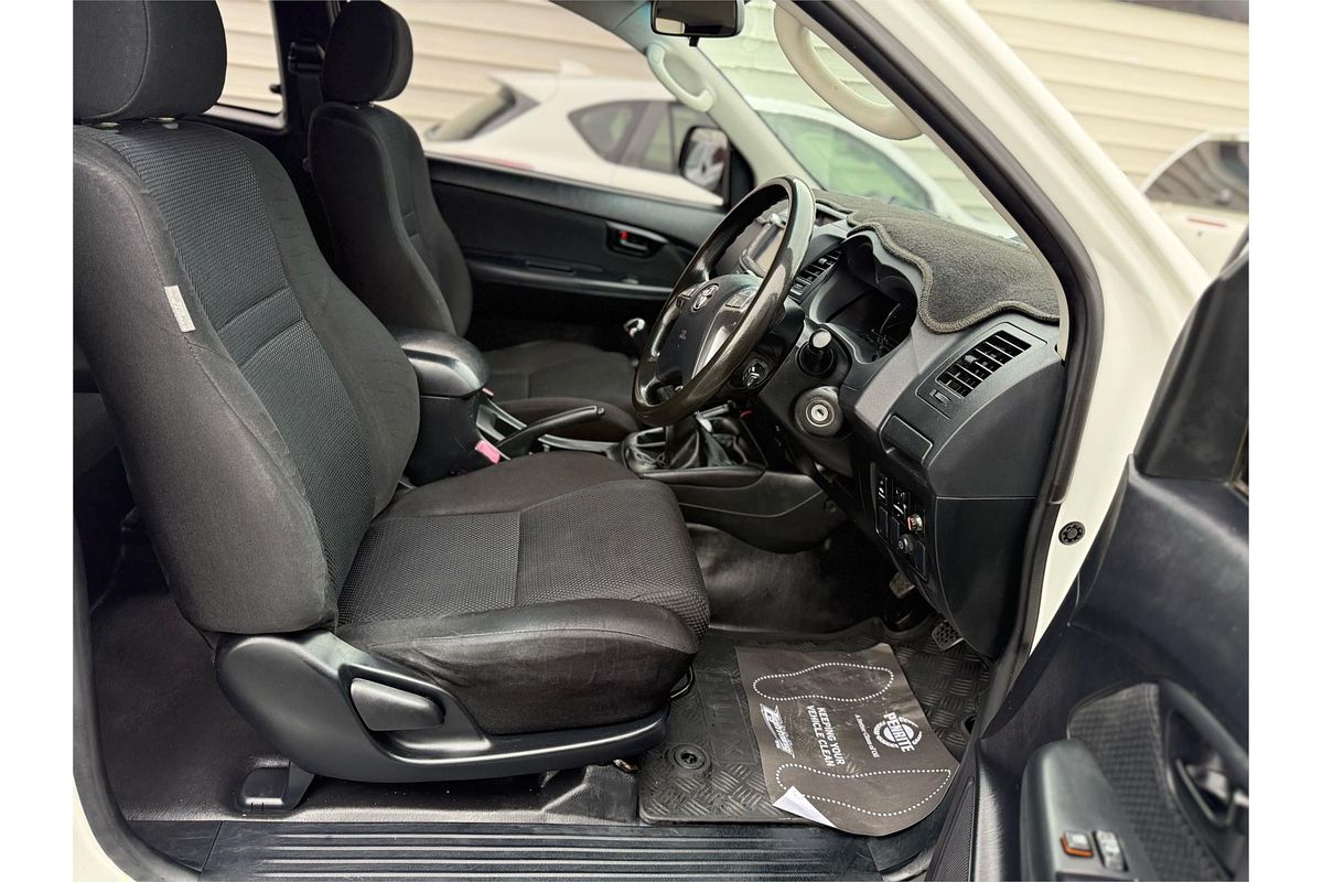 2014 Toyota Hilux SR KUN26R 4X4