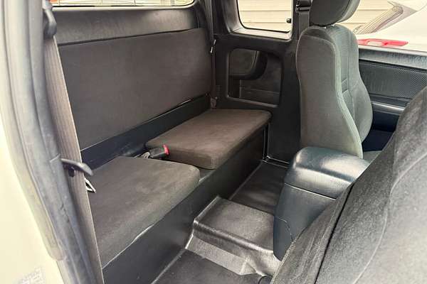 2014 Toyota Hilux SR KUN26R 4X4