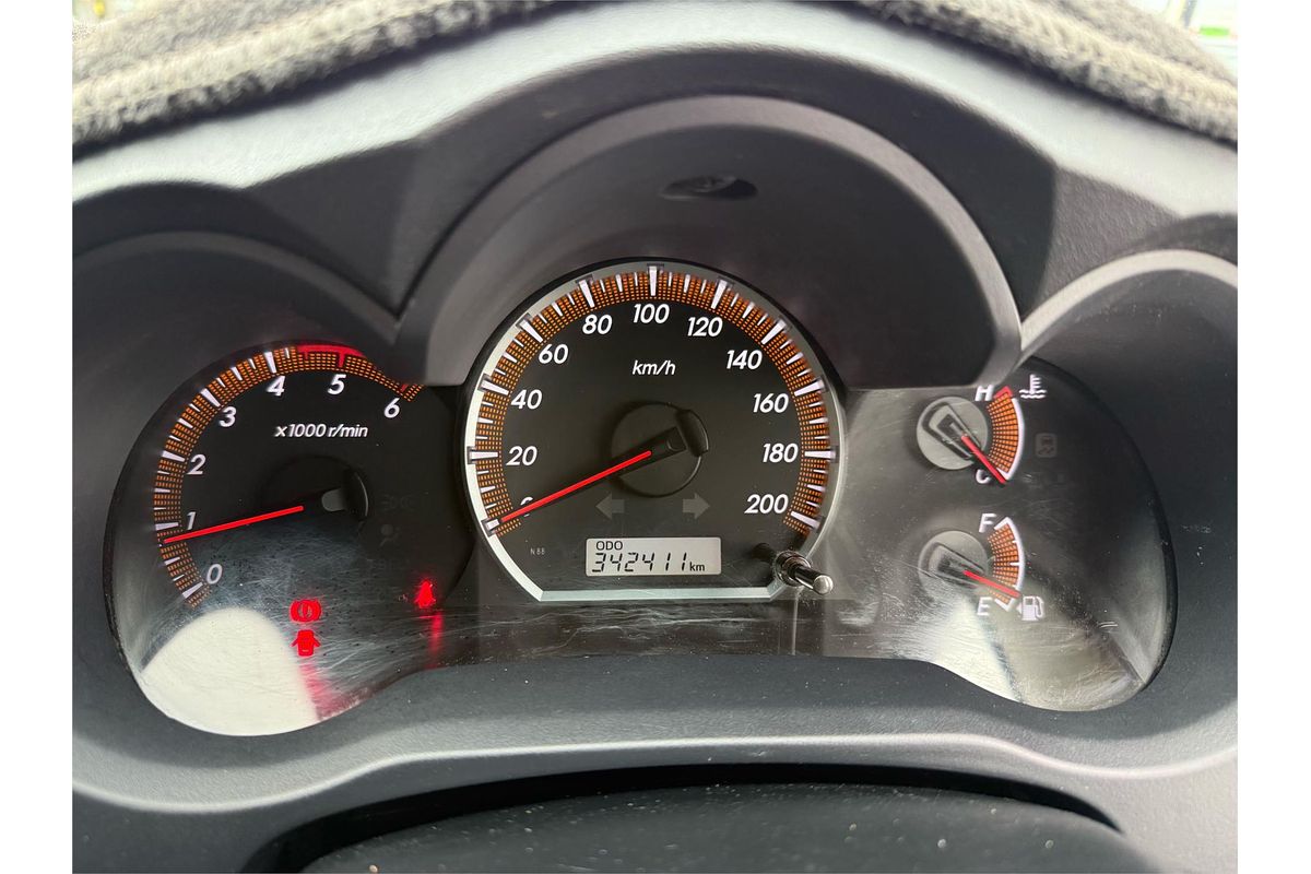 2014 Toyota Hilux SR KUN26R 4X4