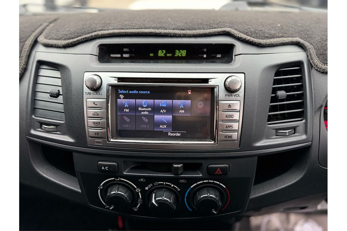 2014 Toyota Hilux SR KUN26R 4X4