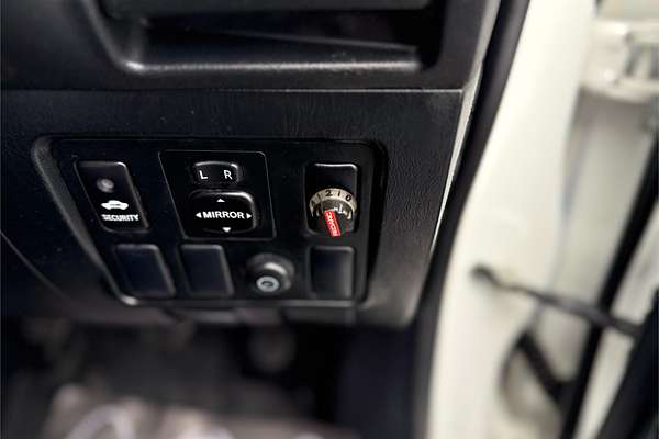 2014 Toyota Hilux SR KUN26R 4X4