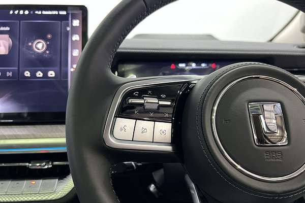 2025 GWM Tank 500 Ultra Hybrid P03