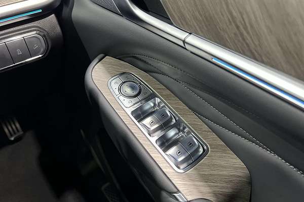 2025 GWM Tank 500 Ultra Hybrid P03