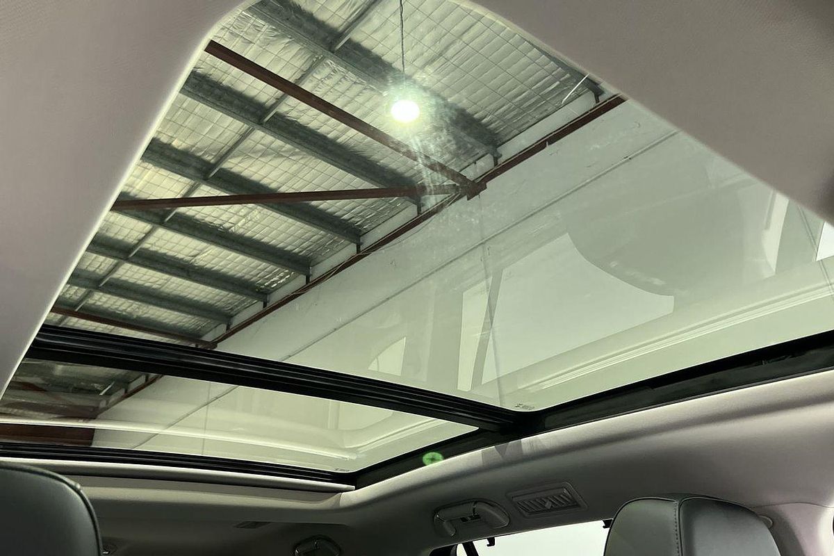 2025 GWM Tank 500 Ultra Hybrid P03