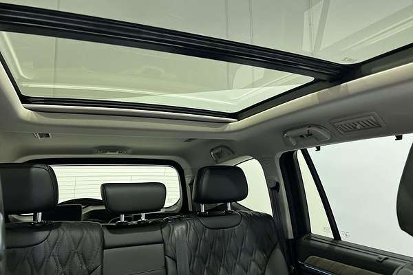 2025 GWM Tank 500 Ultra Hybrid P03