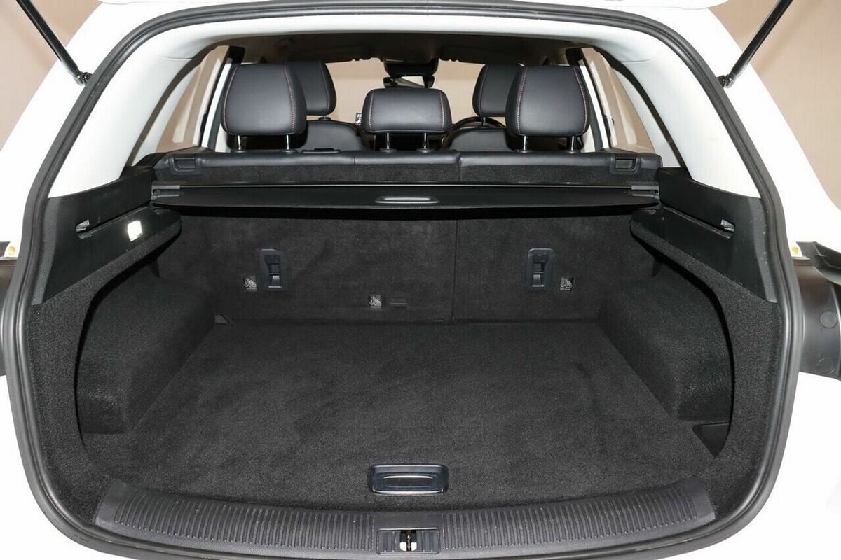 2024 MG HS Vibe SAS23