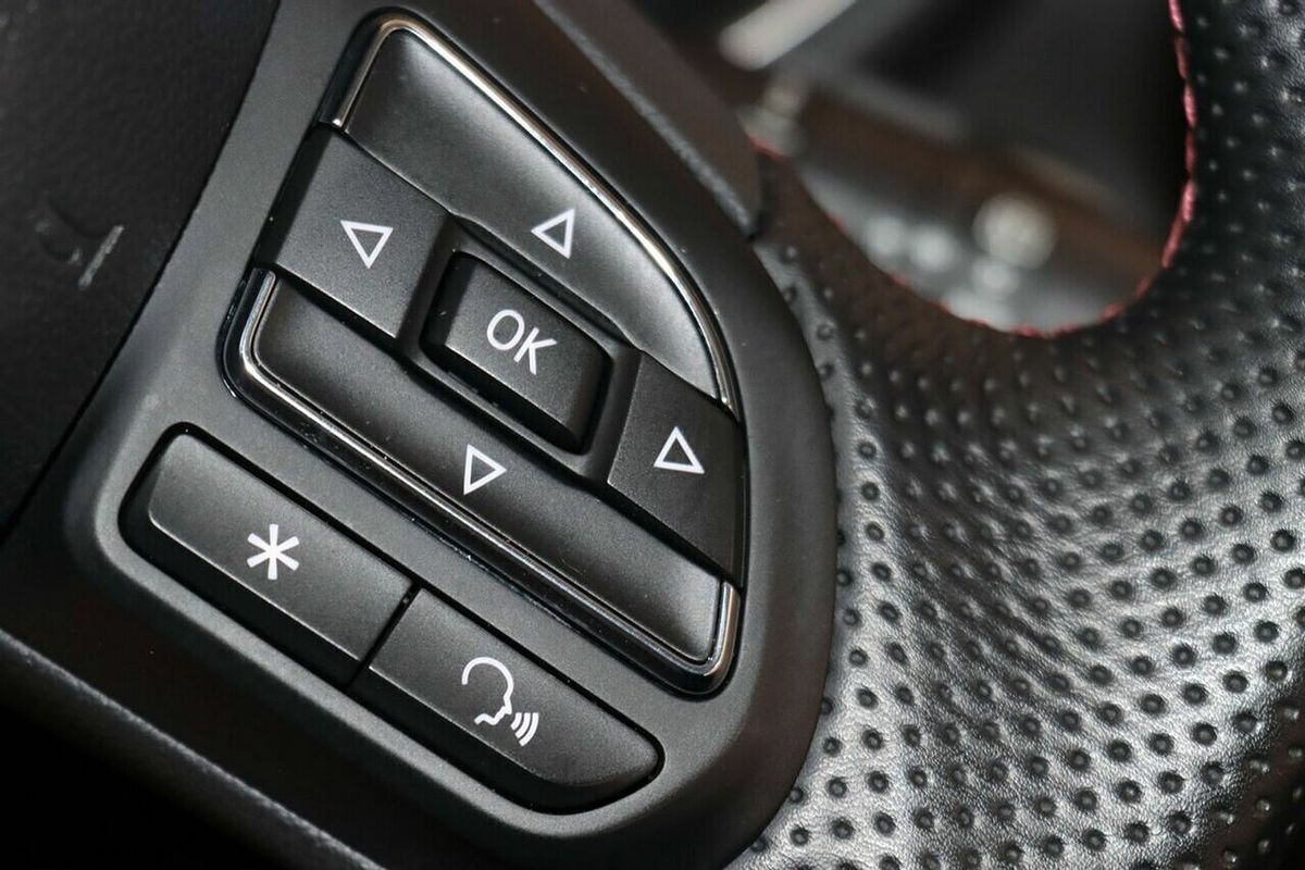 2024 MG HS Vibe SAS23