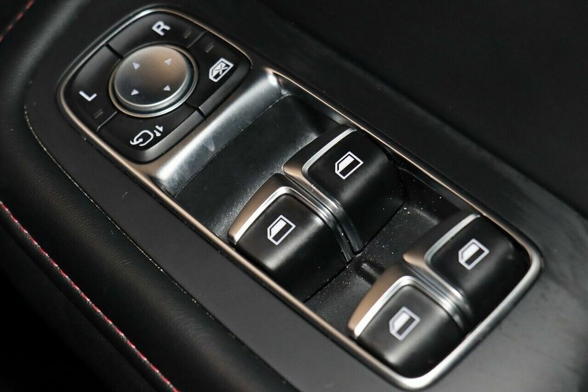 2024 MG HS Vibe SAS23