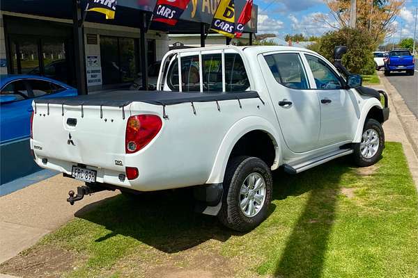 2013 Mitsubishi Triton GLX MN