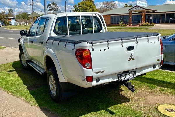 2013 Mitsubishi Triton GLX MN
