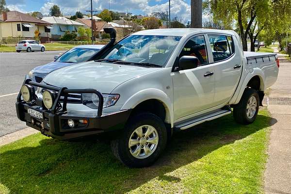 2013 Mitsubishi Triton GLX MN