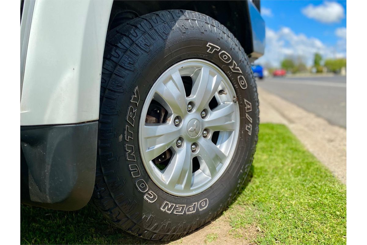 2013 Mitsubishi Triton GLX MN
