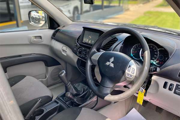2013 Mitsubishi Triton GLX MN