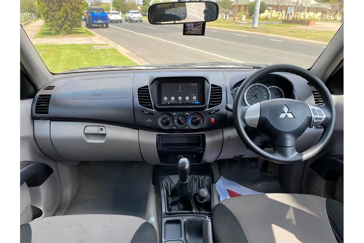 2013 Mitsubishi Triton GLX MN