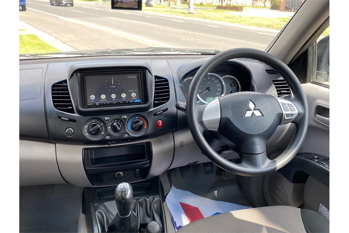 2013 Mitsubishi Triton GLX MN