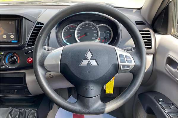 2013 Mitsubishi Triton GLX MN