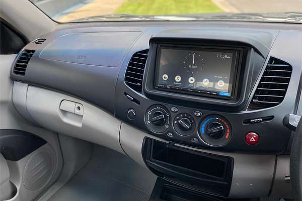 2013 Mitsubishi Triton GLX MN