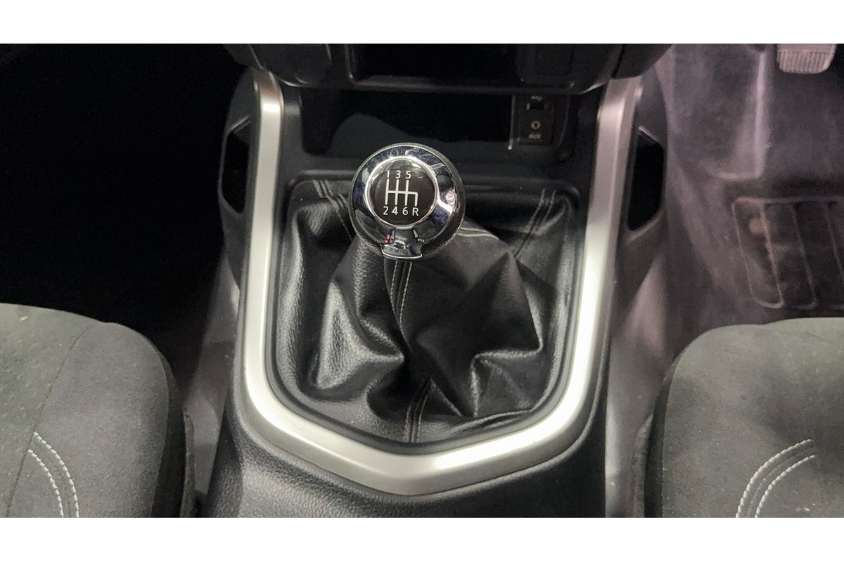 2018 Nissan Navara RX (4x2) D23 SERIES II REAR WHEEL DRIVE
