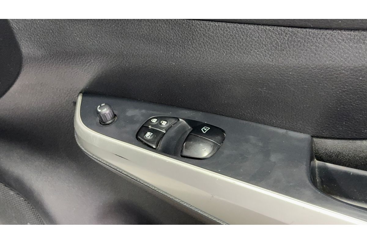 2018 Nissan Navara RX (4x2) D23 SERIES II REAR WHEEL DRIVE
