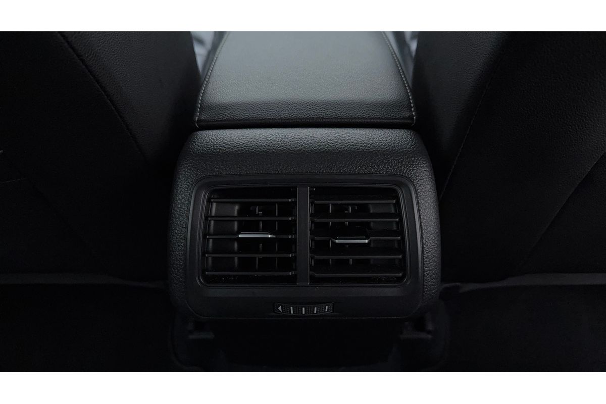 2016 Volkswagen Golf 110 TSI HIGHLINE AU MY17