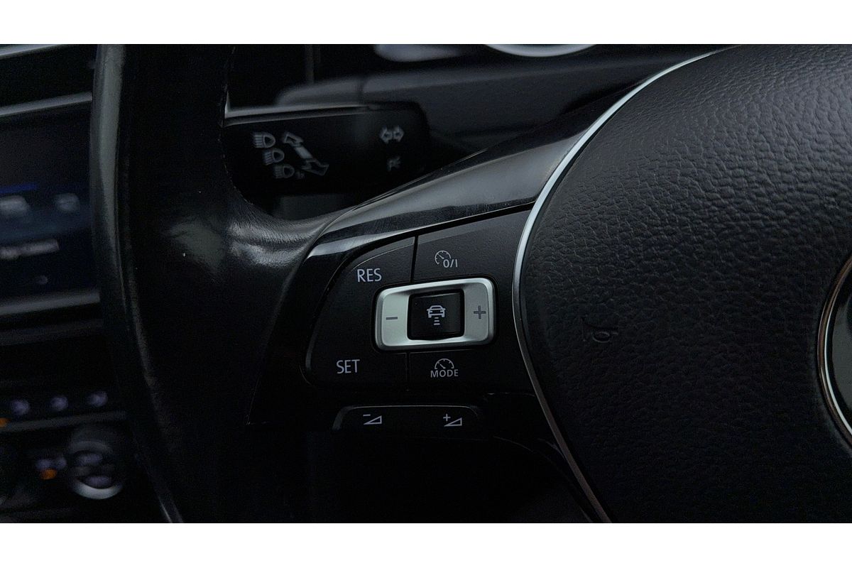 2016 Volkswagen Golf 110 TSI HIGHLINE AU MY17