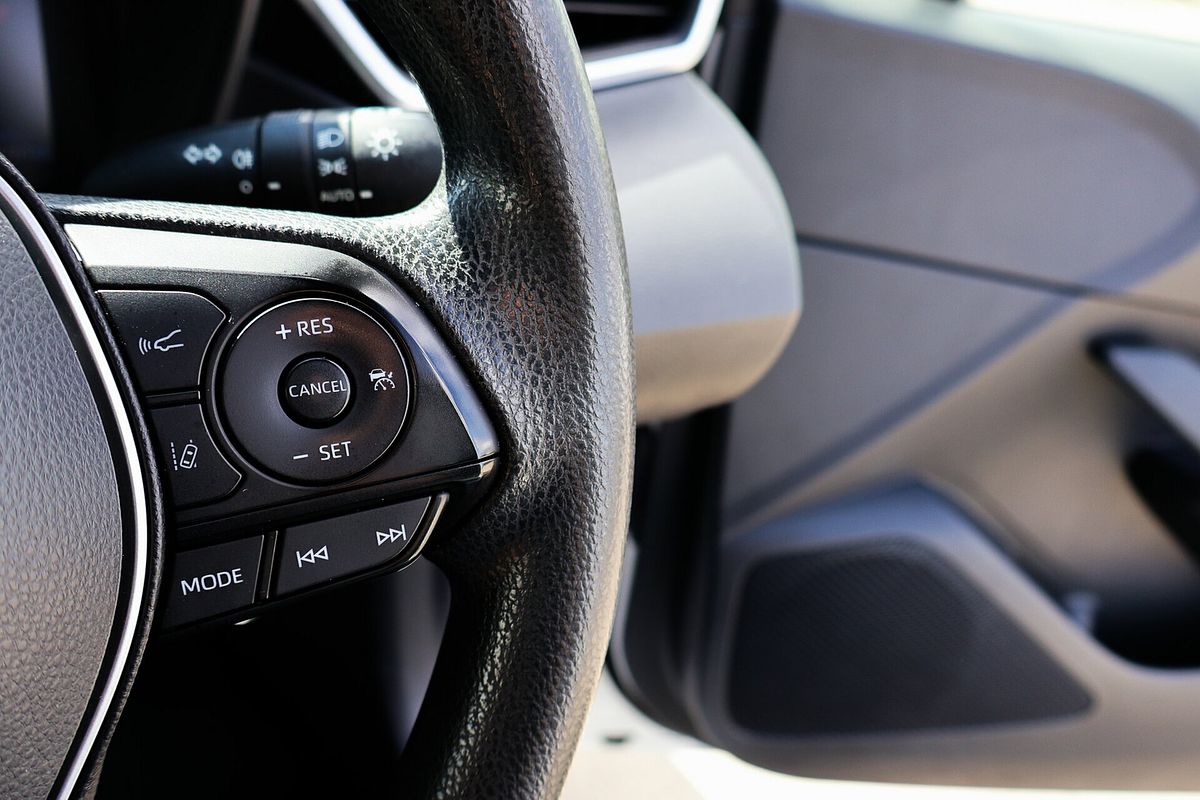 2018 Toyota Corolla Ascent Sport Hybrid ZWE211R