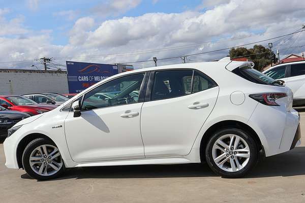 2018 Toyota Corolla Ascent Sport Hybrid ZWE211R