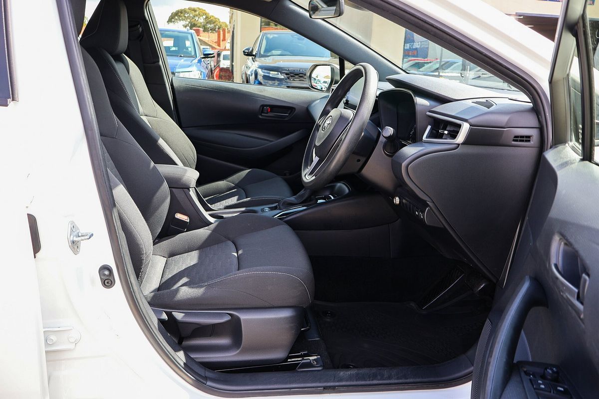 2018 Toyota Corolla Ascent Sport Hybrid ZWE211R