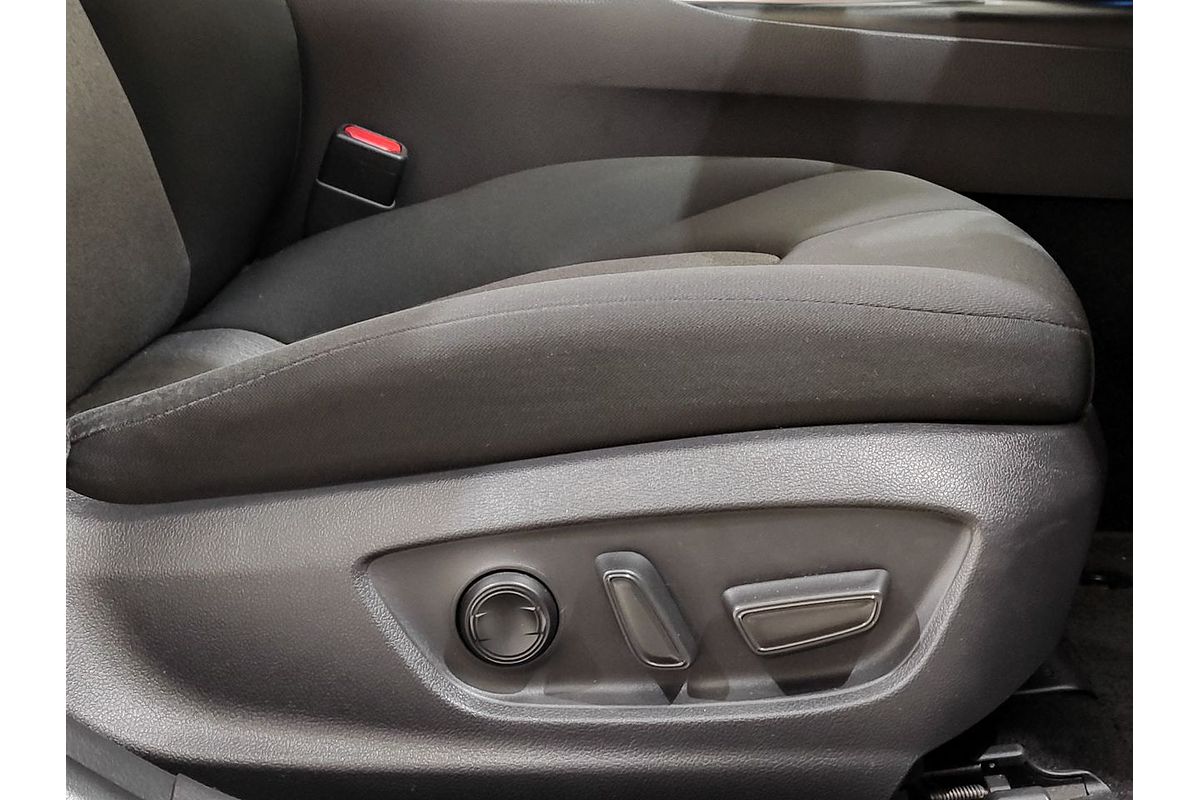 2021 Toyota Camry Ascent Sport AXVH70R