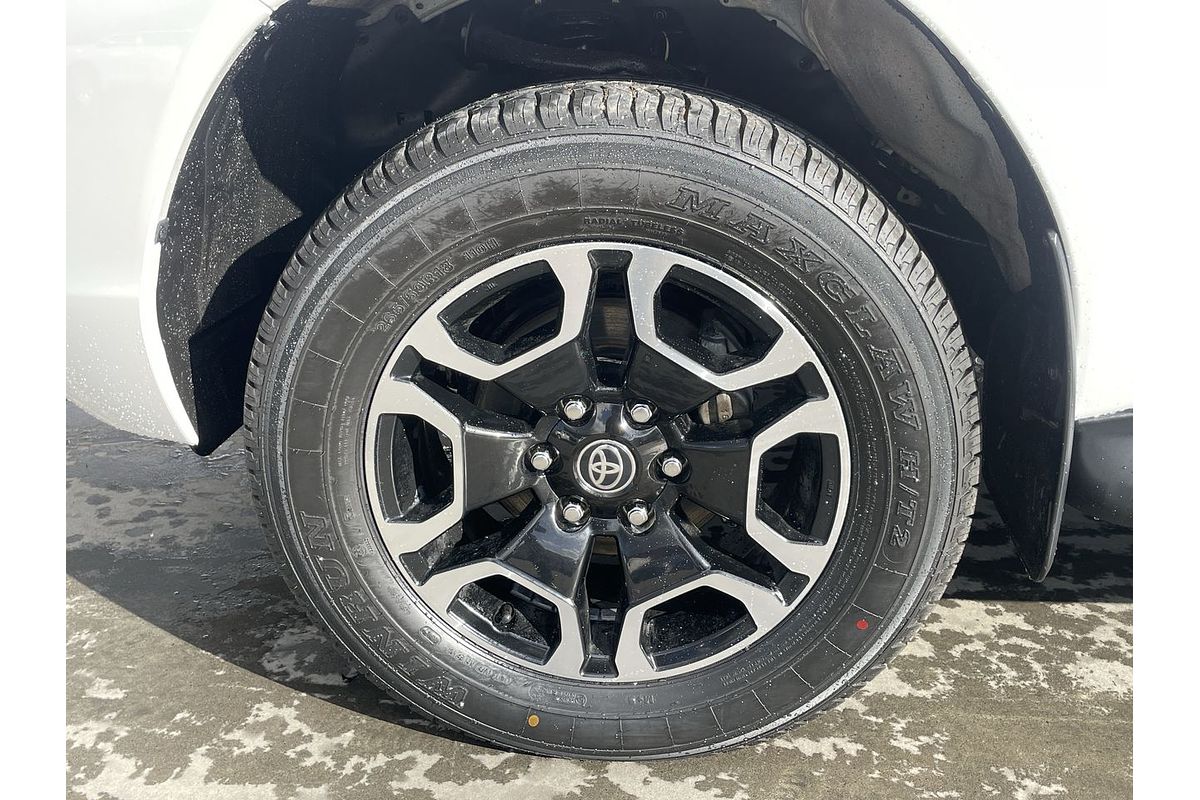 2021 Toyota Hilux SR5 GUN126R 4X4