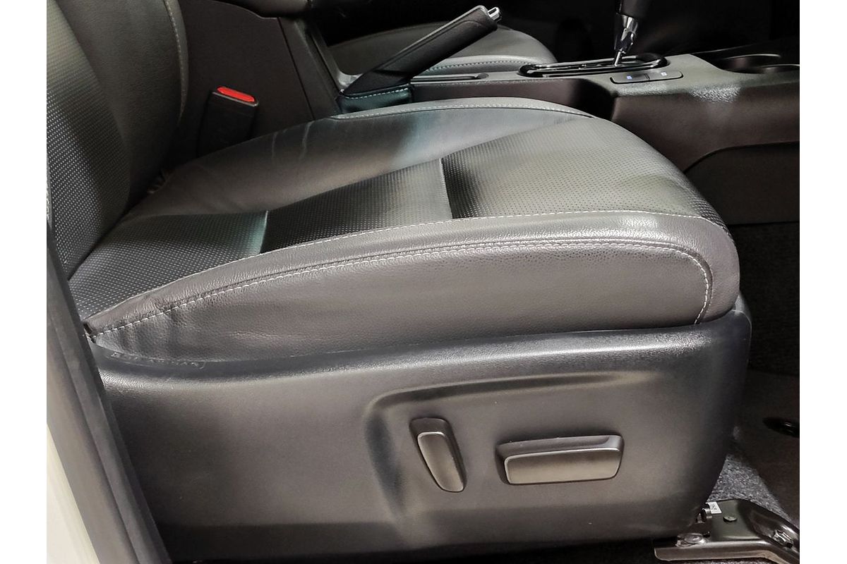 2023 Toyota Hilux Rogue GUN126R 4X4