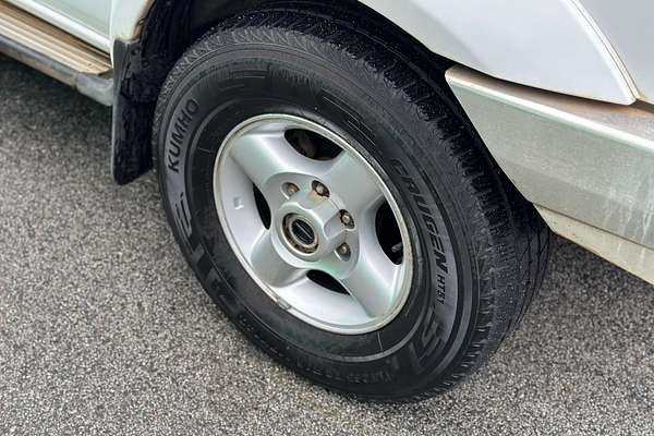 2011 Nissan Navara ST-R D22 4X4