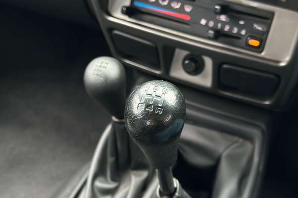 2011 Nissan Navara ST-R D22 4X4