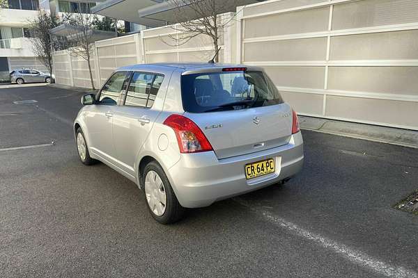 2009 Suzuki Swift RS415